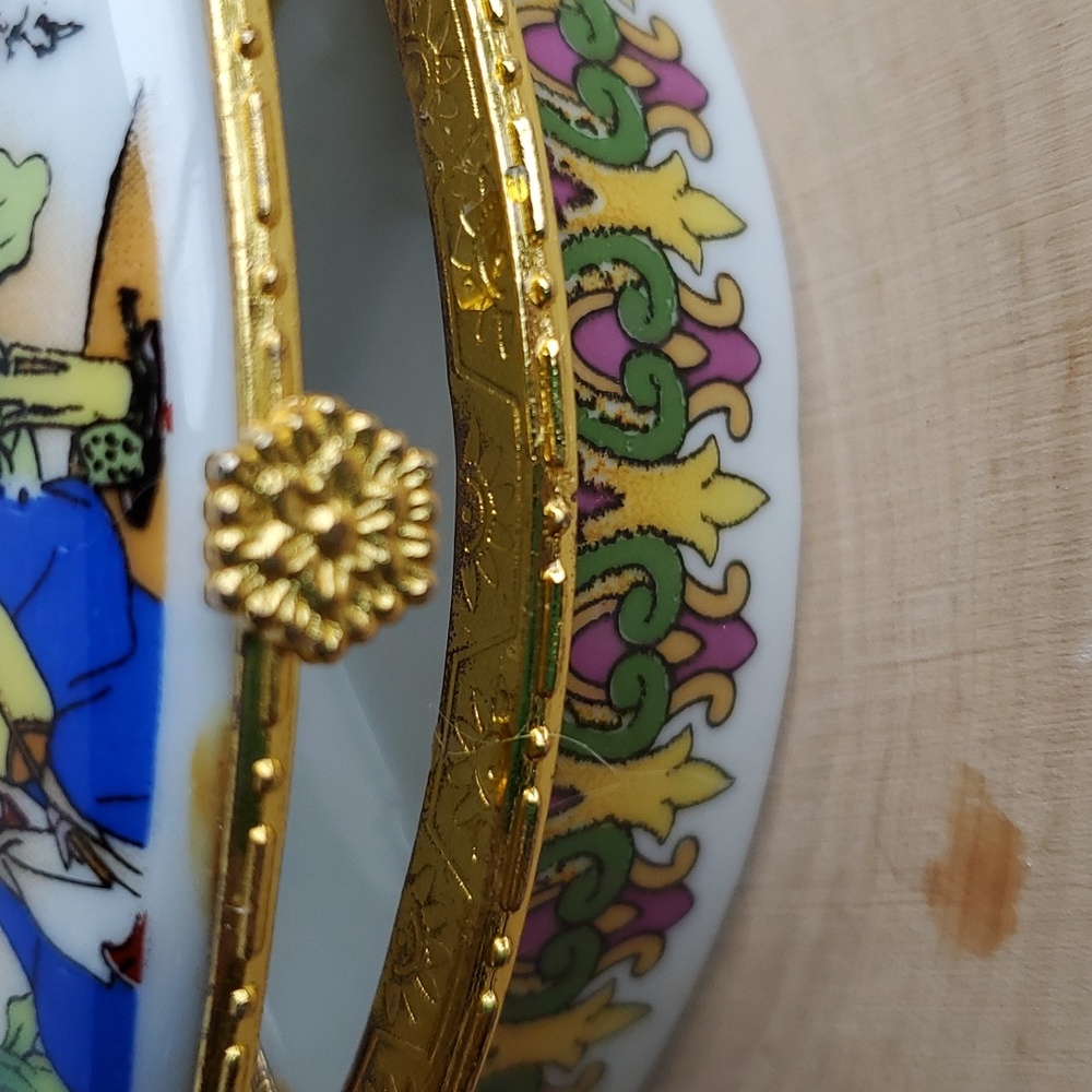 Vintage Asian Design Porcelain Petite Hinged Box Trinket/Pill - Picture 4 of 11